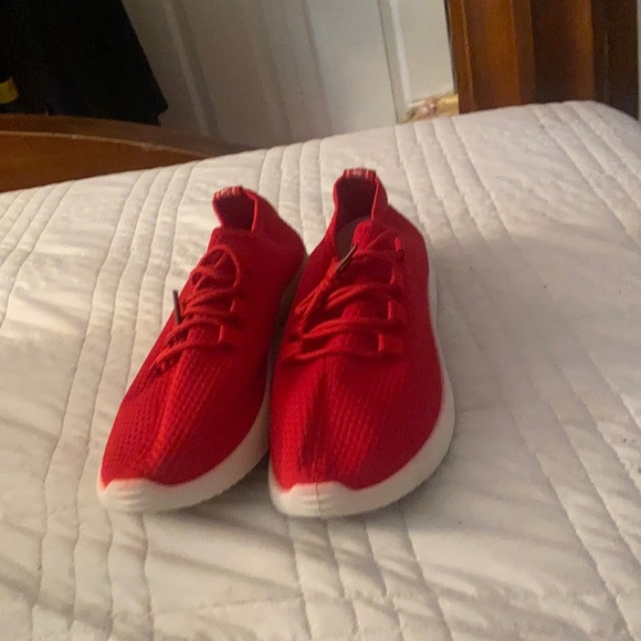 Red mesh sneakers new - Picture 1 of 5